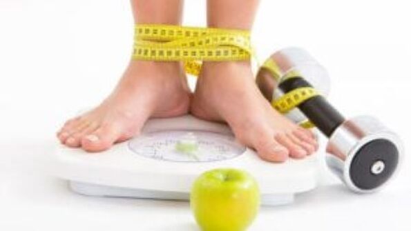 Para prevenir el desarrollo de venas varicosas, es necesario combatir el exceso de peso y comer bien.